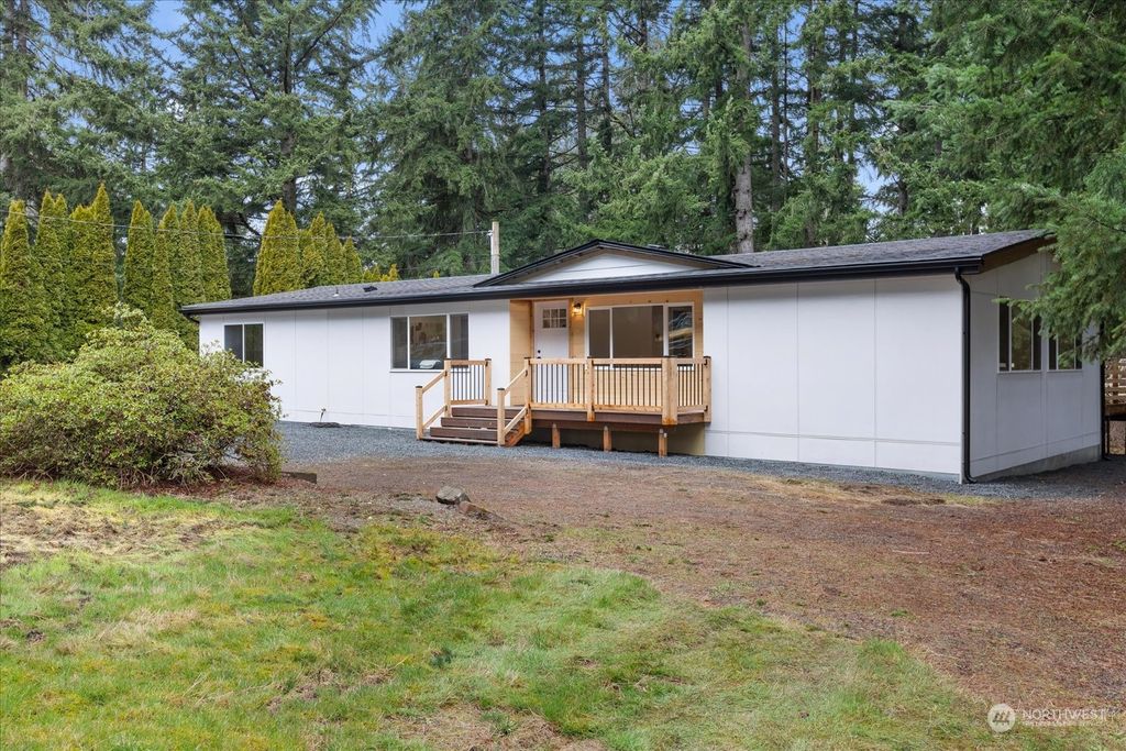 Photo of 9615 212th Street SE, Snohomish, WA 98296 (MLS # 2041406)