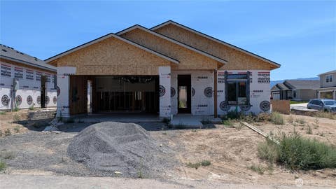 Photo of 525 S Oasis Loop, East Wenatchee, WA 98802 (MLS # 2553832)