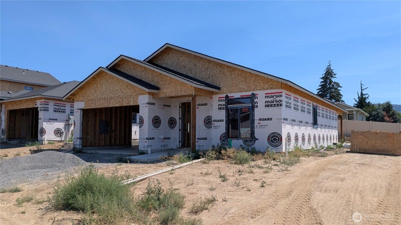 525 S Oasis Loop