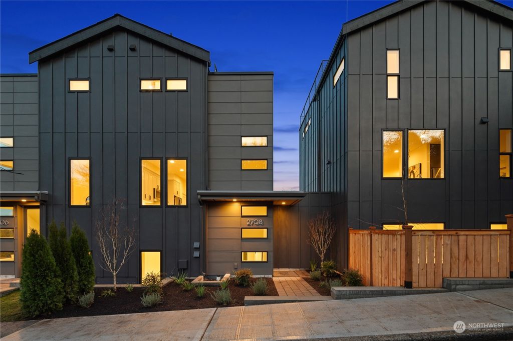 Photo of 2708 5th Avenue W, Seattle, WA 98119 (MLS # 2317789)