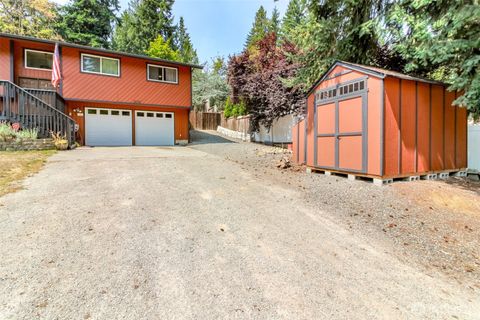 3510 W Tapps Drive E Lake Tapps WA 98391