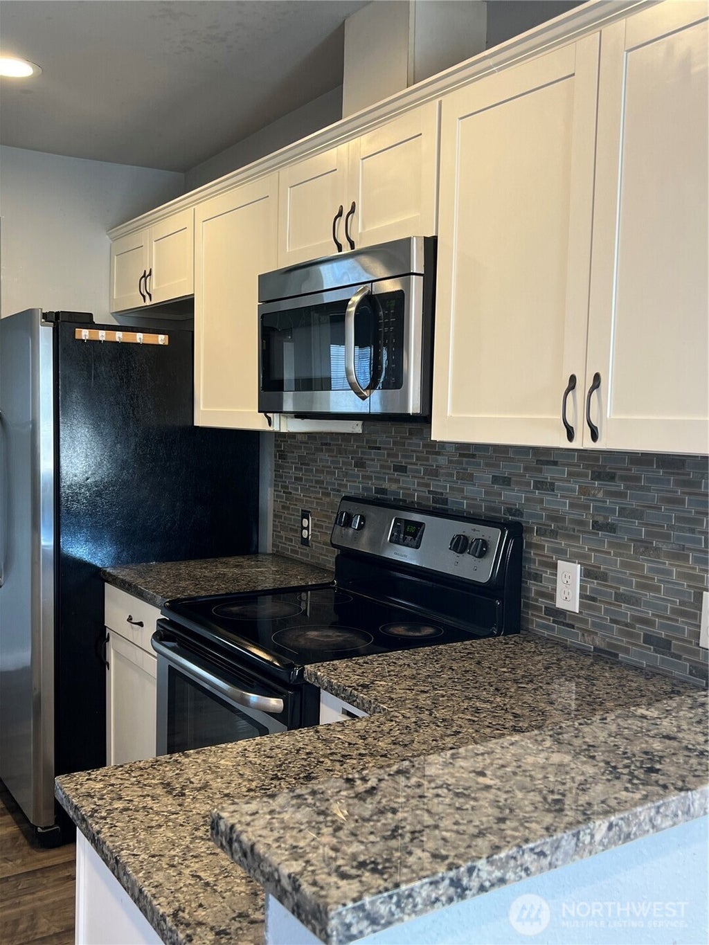 Photo of 414 Chambers Street NE, Olympia, WA 98506 (MLS # 2569985)