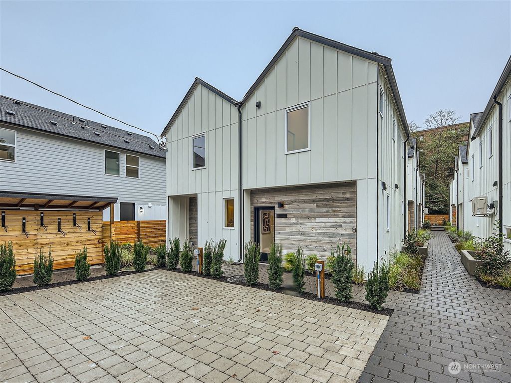 Photo of 10354 Wallingford Avenue N #B, Seattle, WA 98133 (MLS # 2178746)