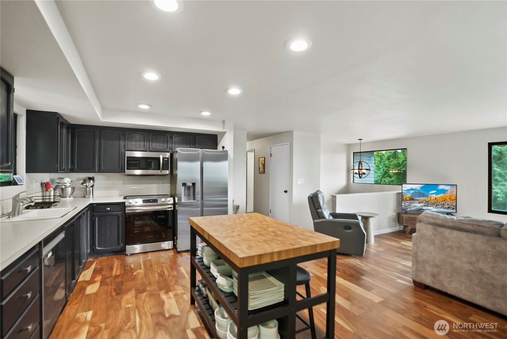 Photo of 6519 148th Place SW, Edmonds, WA 98026 (MLS # 2437546)