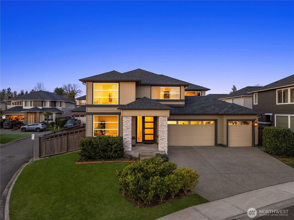 Photo of 12052 SE 305th Place, Auburn, WA 98092 (MLS # 2463680)