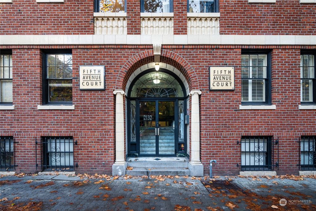 Photo of 2132 5th Avenue #306, Seattle, WA 98121 (MLS # 2307260)