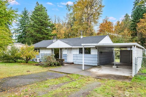 Photo of 33526 18th Avenue S, Federal Way, WA 98003 (MLS # 2452054)