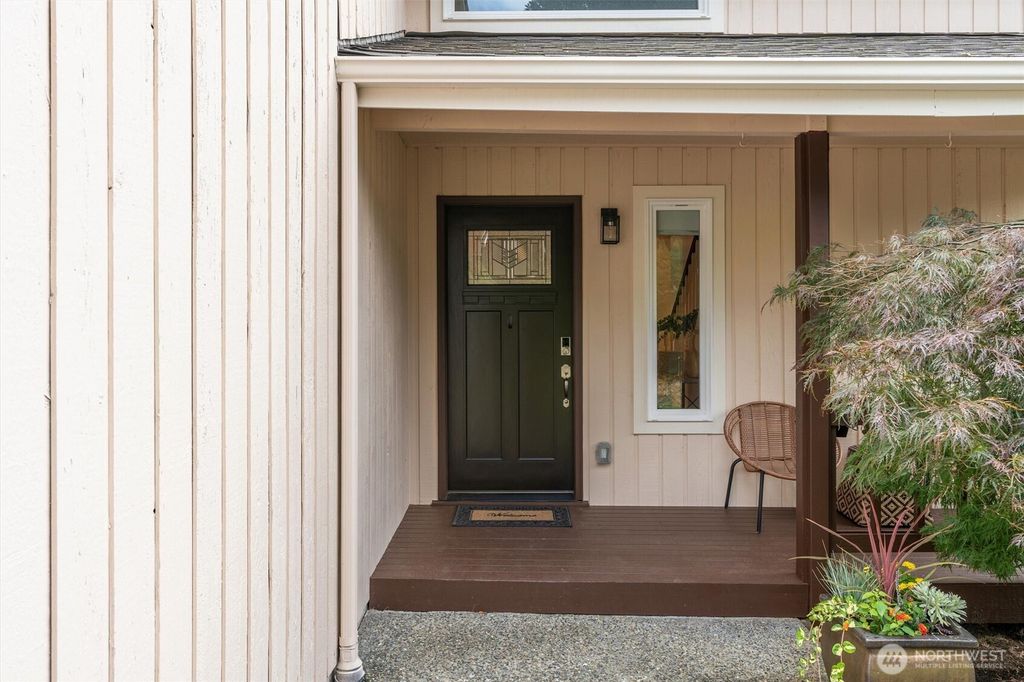 Photo of 6315 142nd Avenue SE, Bellevue, WA 98006 (MLS # 2441055)