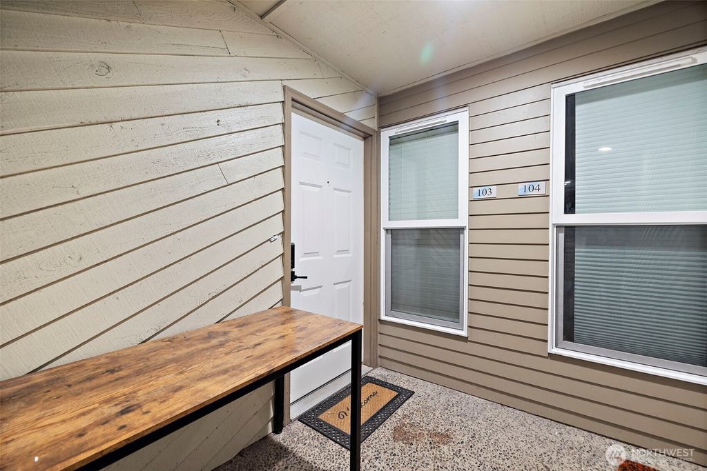 Photo of 200 Mt Park Boulevard SW #A103, Issaquah, WA 98027 (MLS # 2500559)