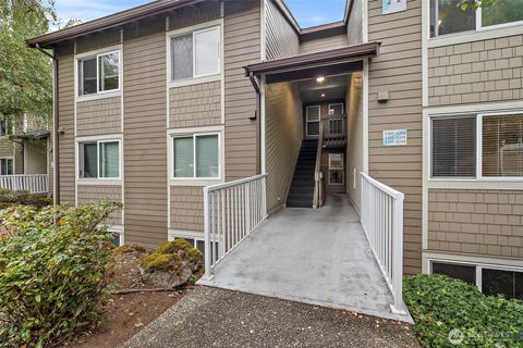 Photo of 200 Mt Park Boulevard SW #A103, Issaquah, WA 98027 (MLS # 2500559)