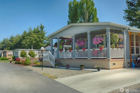 Photo of 936 Mountain Villa Drive, Enumclaw, WA 98022 (MLS # 2476422)