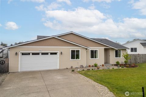 802 SE Cody Street, Rainier, WA 98576 - MLS#: 2366741