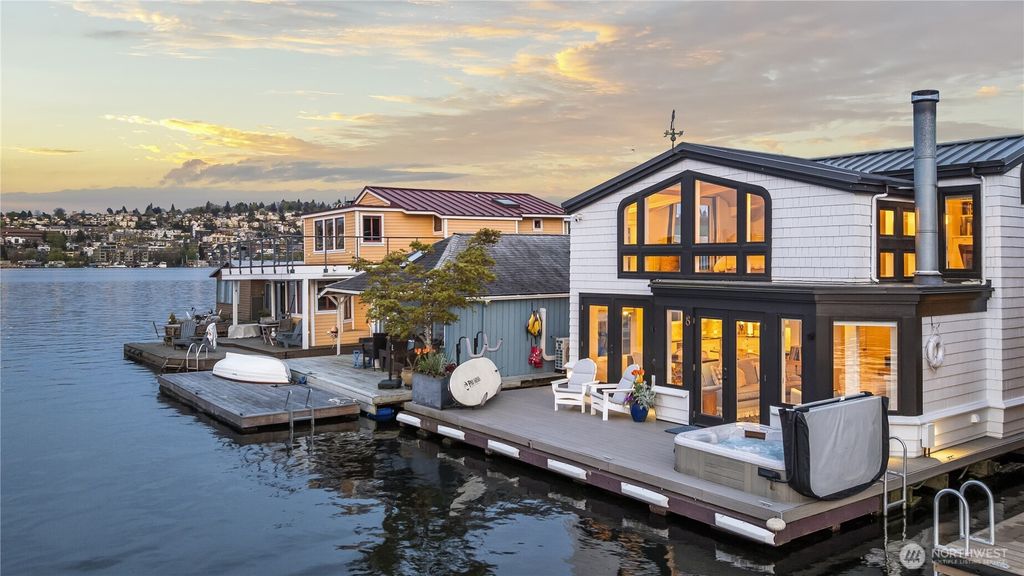 Photo of 2466 Westlake Avenue N #8, Seattle, WA 98109 (MLS # 2511035)