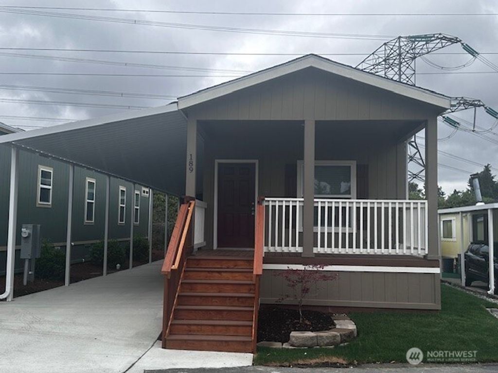 Photo of 2101 S 324th Street #189, Federal Way, WA 98003 (MLS # 2415773)