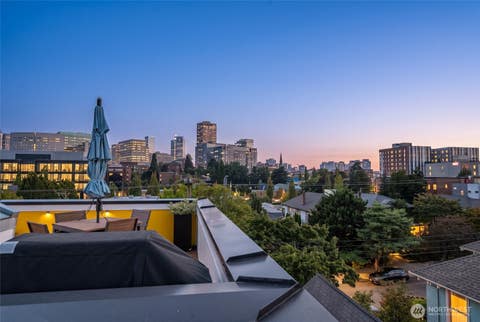 Photo of 906 13th Avenue #B, Seattle, WA 98122 (MLS # 2574220)