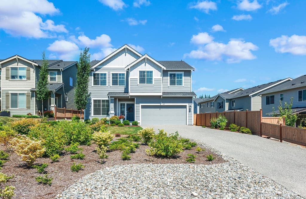 Photo of 937 14th Avenue, Sultan, WA 98294 (MLS # 2561795)