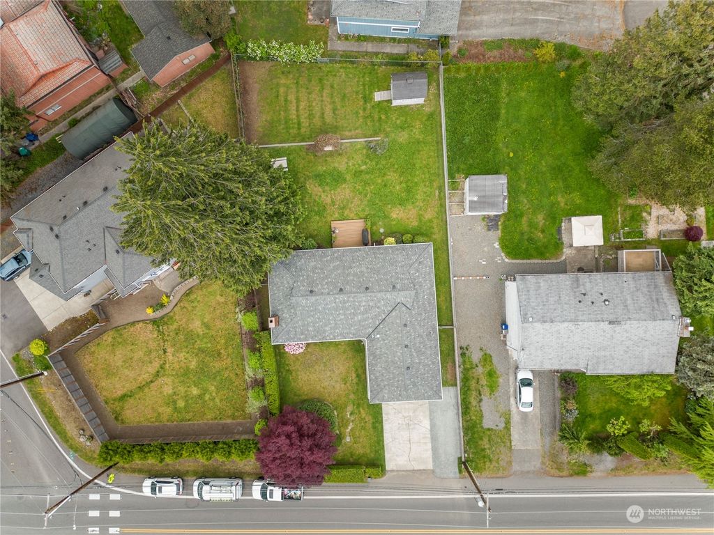 Photo of 14019 Jefferson Way, Lynnwood, WA 98087 (MLS # 2240469)