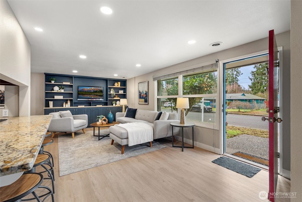 Photo of 23107 51st Avenue W, Mountlake Terrace, WA 98043 (MLS # 2478332)