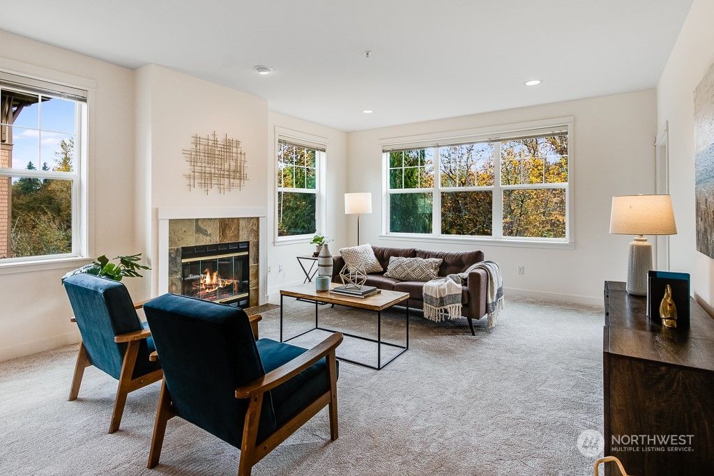 Photo of 1000 Cabin Creek Lane SW #D201, Issaquah, WA 98027 (MLS # 2011956)