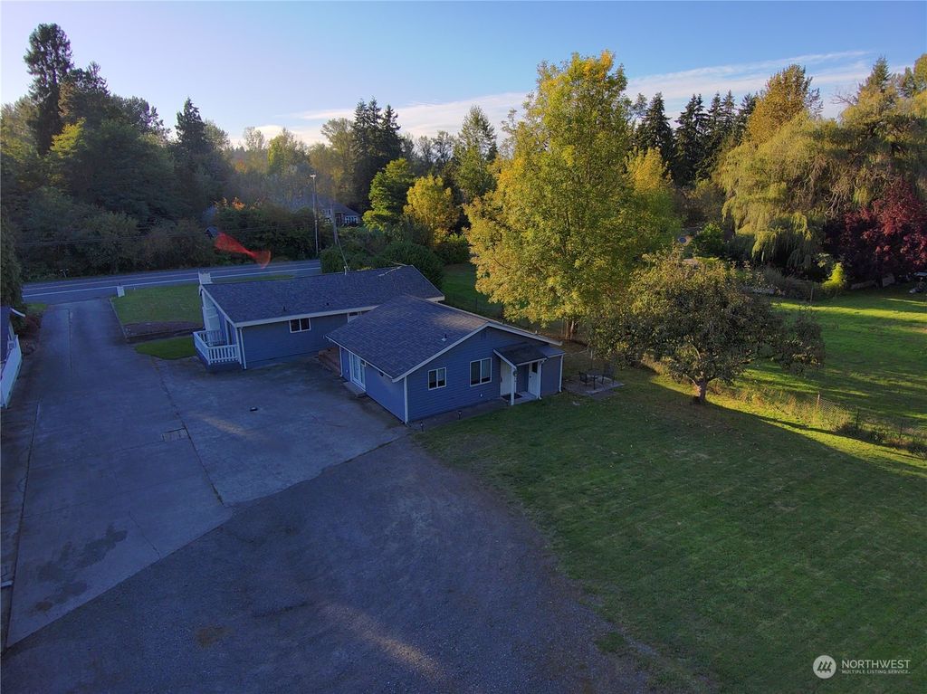 Photo of 18812 80th Avenue NE, Kenmore, WA 98028 (MLS # 2297801)