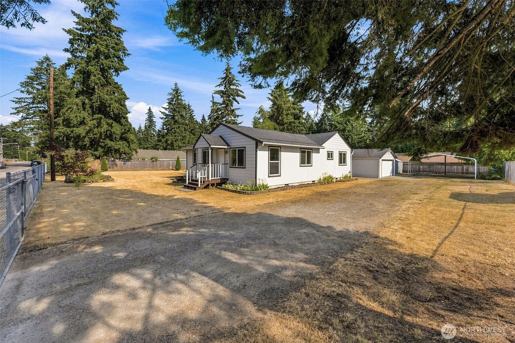 Photo of 11204 122nd Street E, Puyallup, WA 98374 (MLS # 2556395)