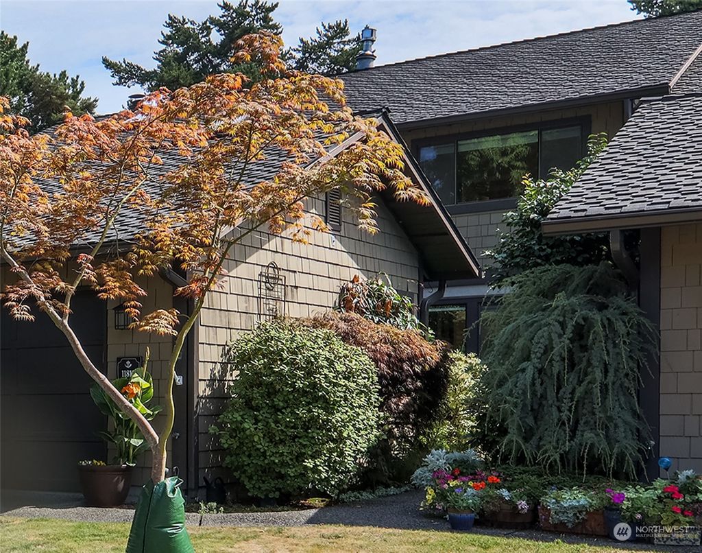 Photo of 11818 Stendall Place N, Seattle, WA 98133 (MLS # 2280654)