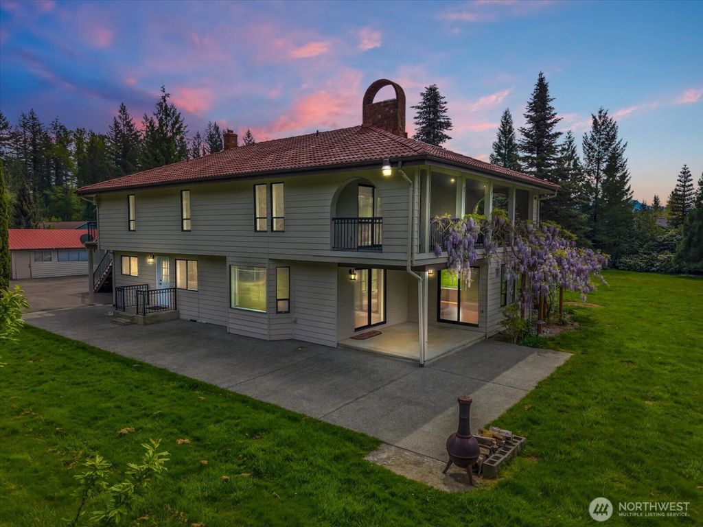 Photo of 12717 307th Avenue SE, Sultan, WA 98294 (MLS # 2517884)