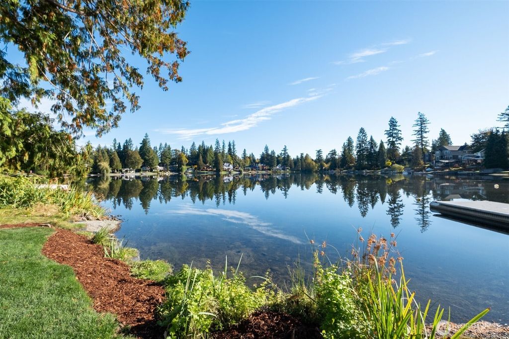 Photo of 21510 SE 262nd Street, Maple Valley, WA 98038 (MLS # 2445647)