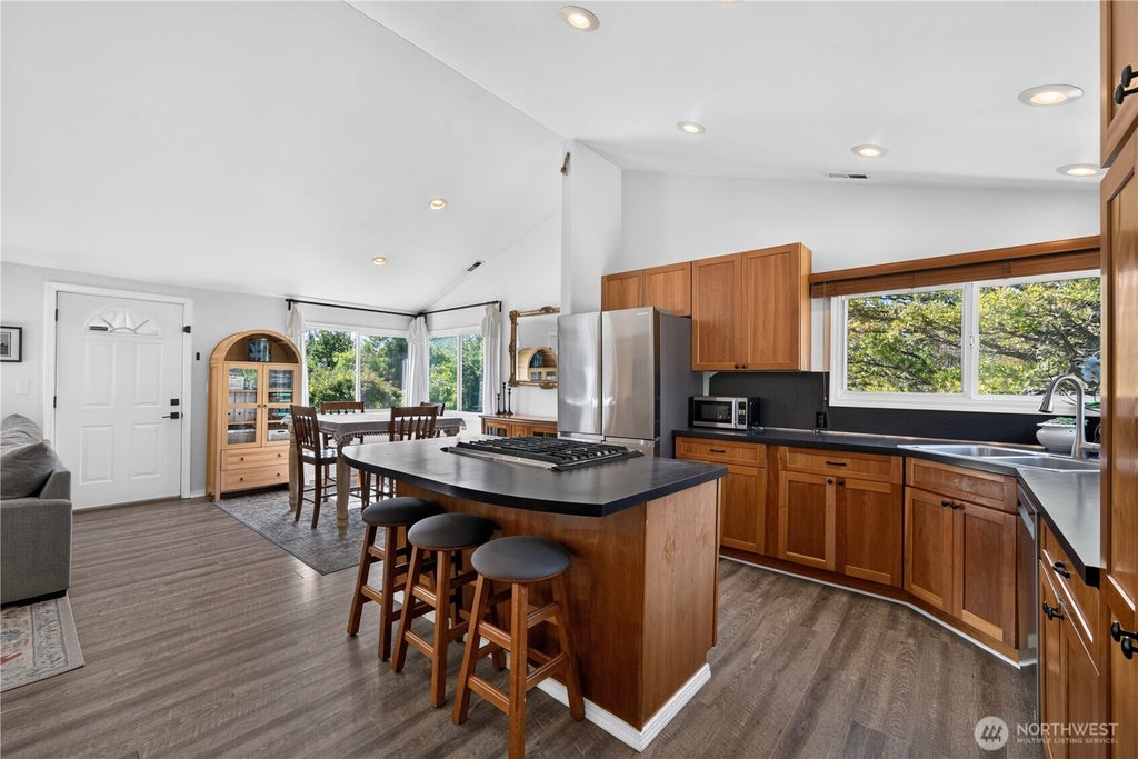 Photo of 503 Gove Street, Steilacoom, WA 98388 (MLS # 2578197)