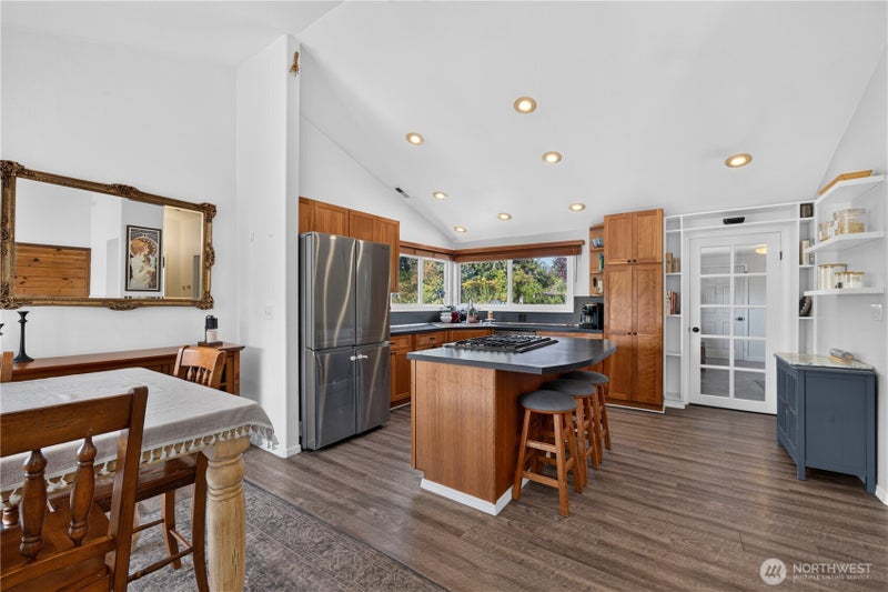 503 Gove Street