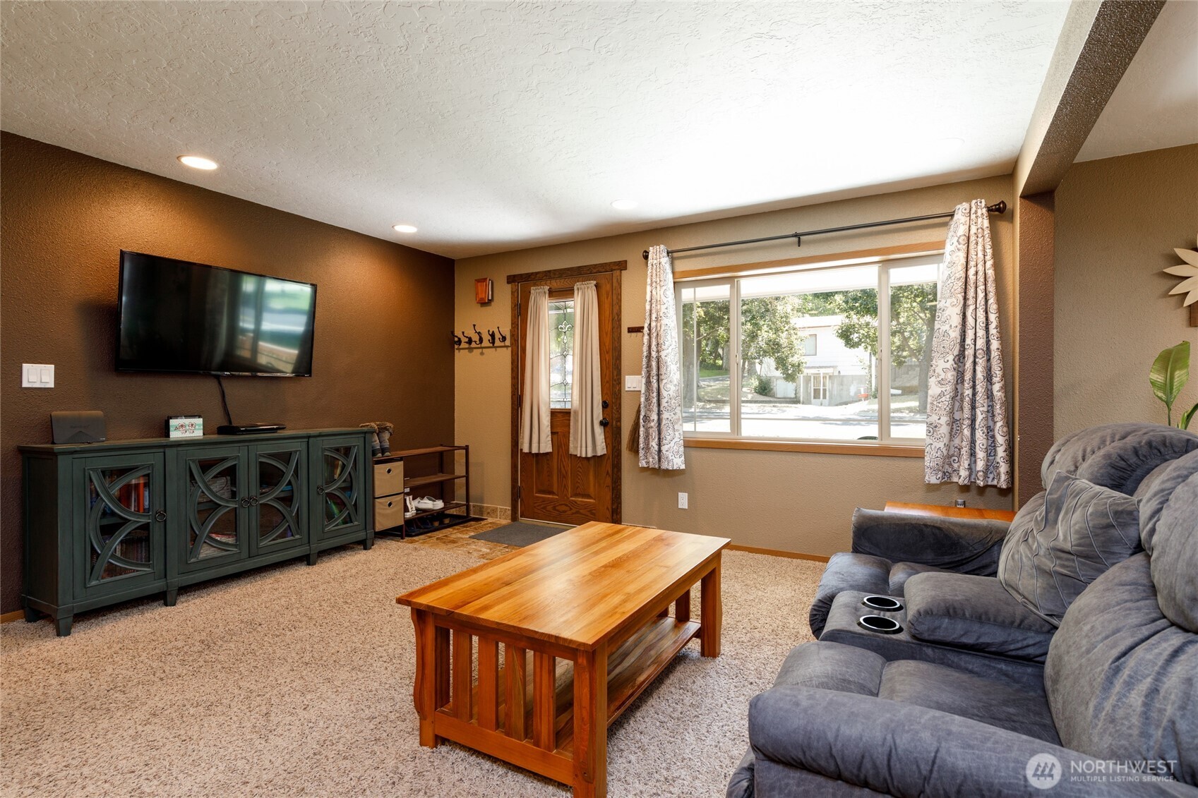 1130 Central Drive
