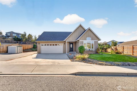 Photo of 1364 Tractor Loop, East Wenatchee, WA 98802 (MLS # 2585328)