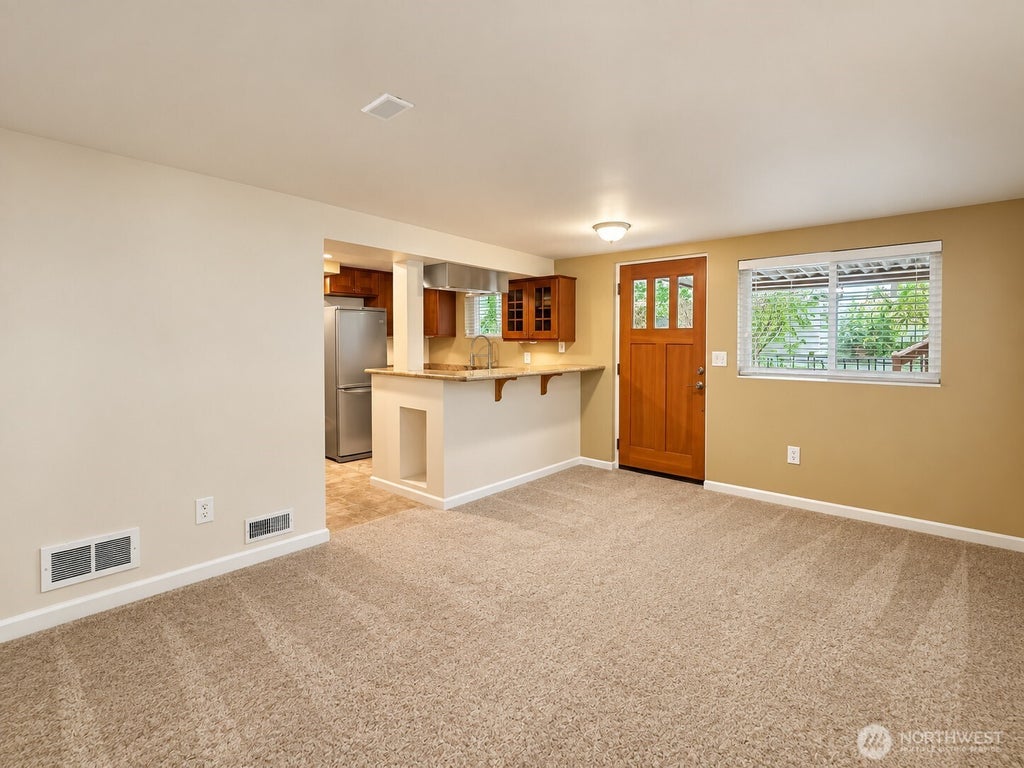 Photo of 5753 40th Avenue NE, Seattle, WA 98105 (MLS # 2588503)