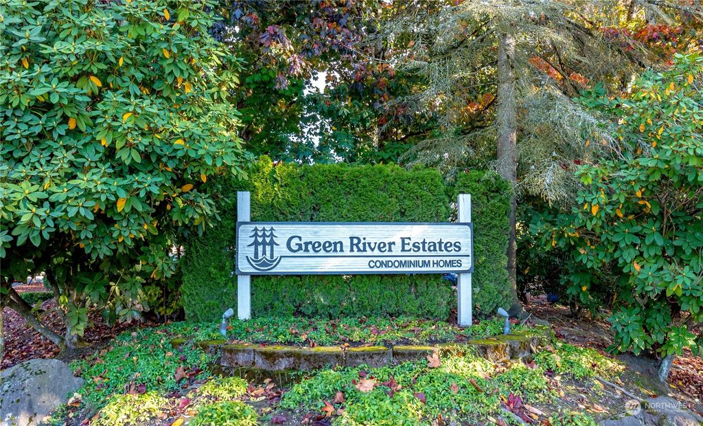 Photo of 1840 Central Place S #A7, Kent, WA 98030 (MLS # 2301886)