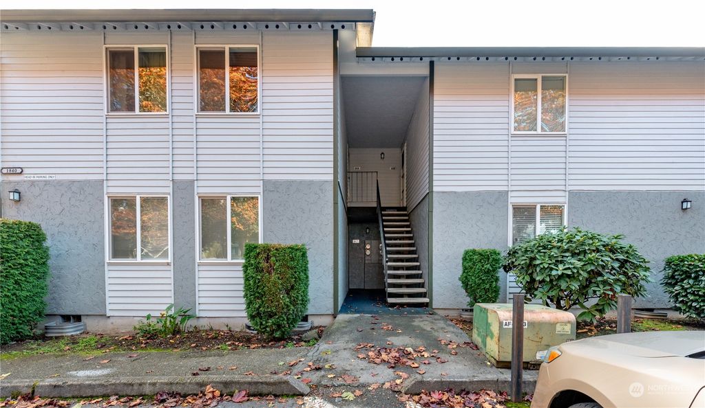 Photo of 1840 Central Place S #A7, Kent, WA 98030 (MLS # 2301886)