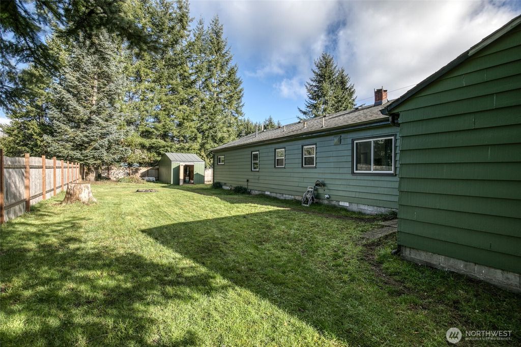 Photo of 411 N 14TH St, Elma, WA 98541 (MLS # 2479684)