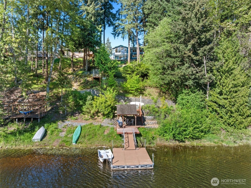 4820 W Tapps Drive E