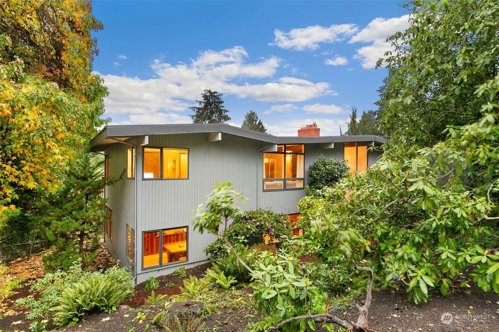 Photo of 530 SW 182nd Street, Normandy Park, WA 98166 (MLS # 2310271)