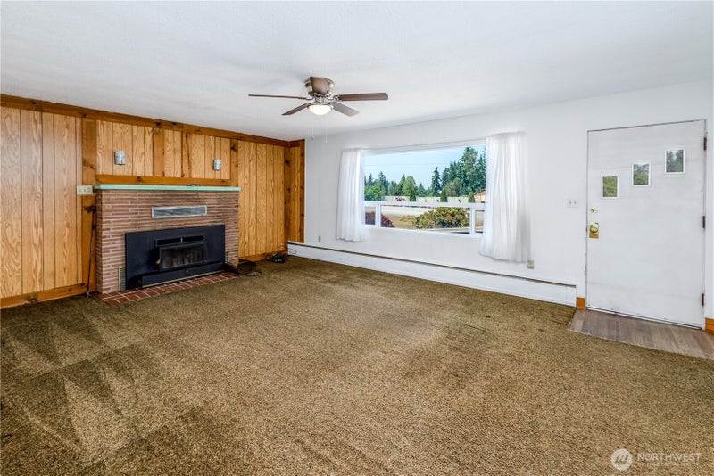 2414 W Hwy 101