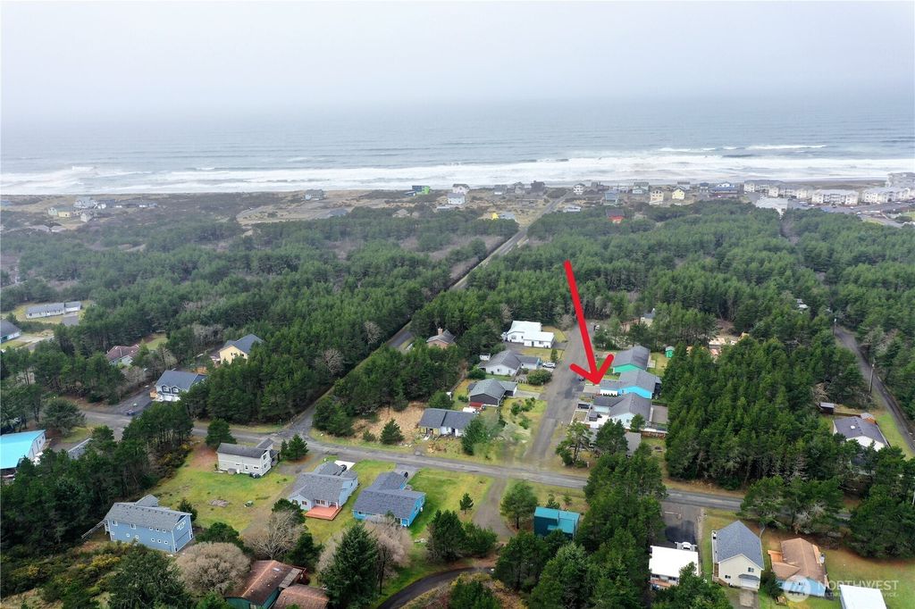 Photo of 1212 Pebble Beach Court, Westport, WA 98595 (MLS # 2477179)