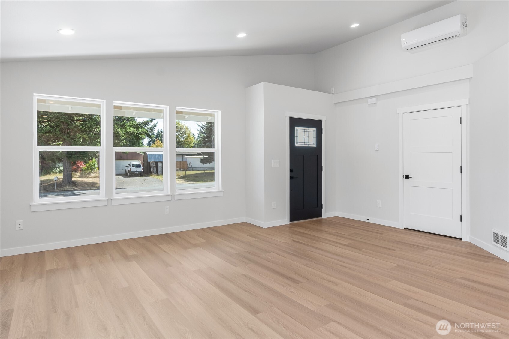 22237 126th Street E