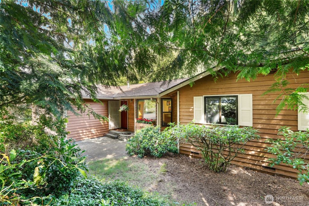 Photo of 7130 44th Place W, Mukilteo, WA 98275 (MLS # 2374267)