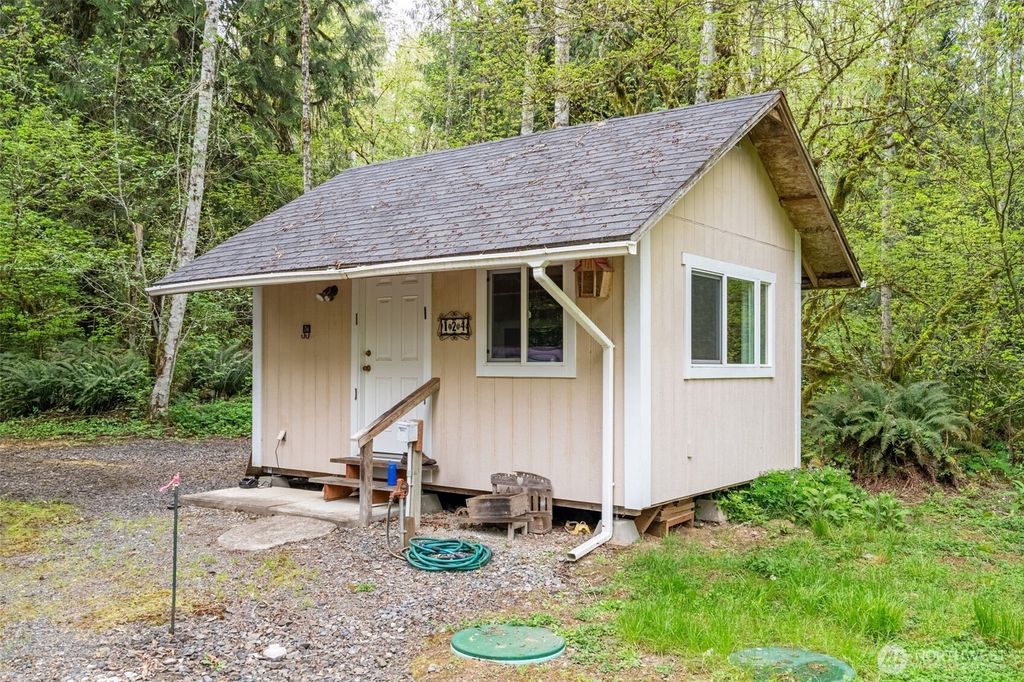 Photo of 124 Raydel Drive, Mossyrock, WA 98564 (MLS # 2510643)