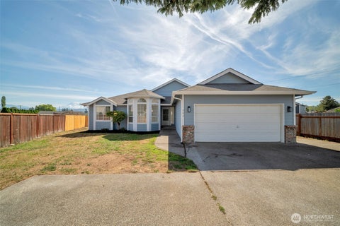 Photo of 304 Eldredge Court NW, Orting, WA 98360 (MLS # 2566923)