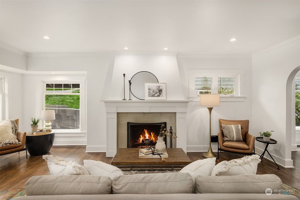 Photo of 1615 31st Avenue, Seattle, WA 98122 (MLS # 2275261)