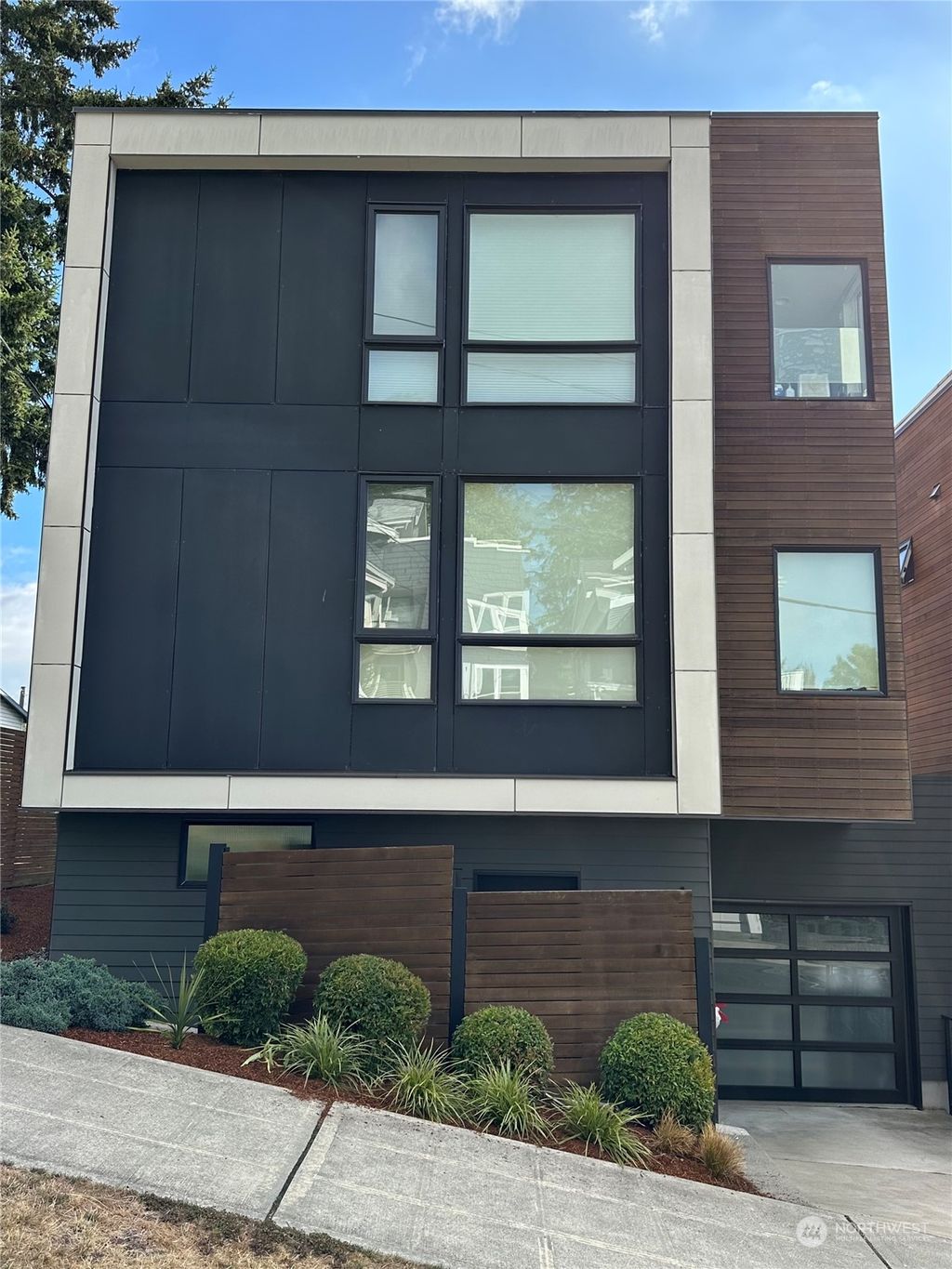 Photo of 1002 5th Avenue N, Seattle, WA 98109 (MLS # 2162302)