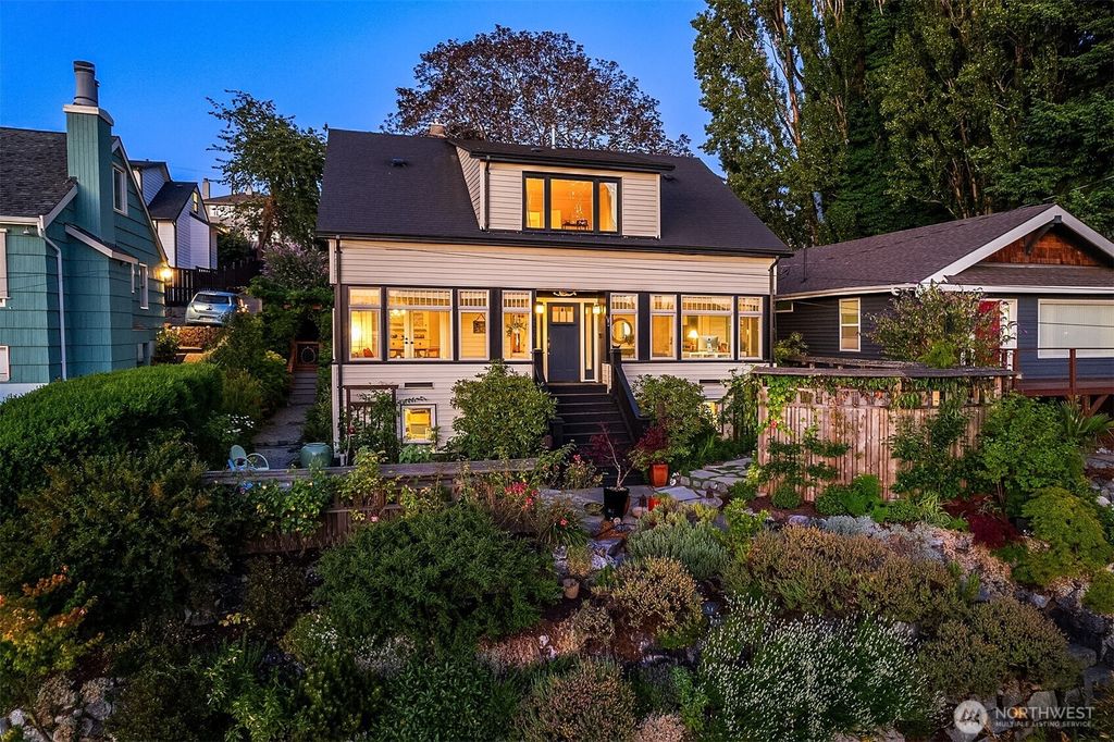 Photo of 5240 46th Avenue SW, Seattle, WA 98136 (MLS # 2355919)