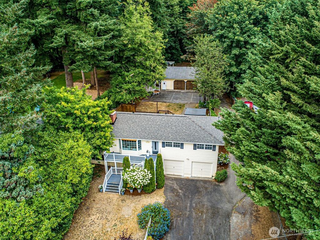 Photo of 14534 183rd Avenue SE, Renton, WA 98059 (MLS # 2411450)