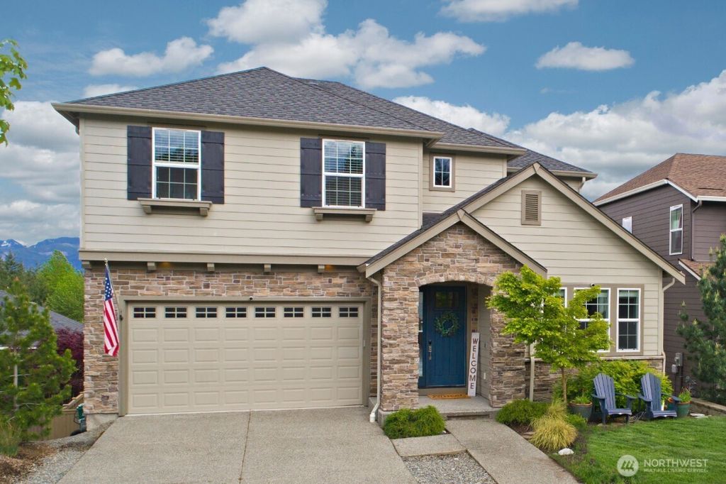 Photo of 9216 Brinkley Avenue SE, Snoqualmie, WA 98065 (MLS # 2499711)