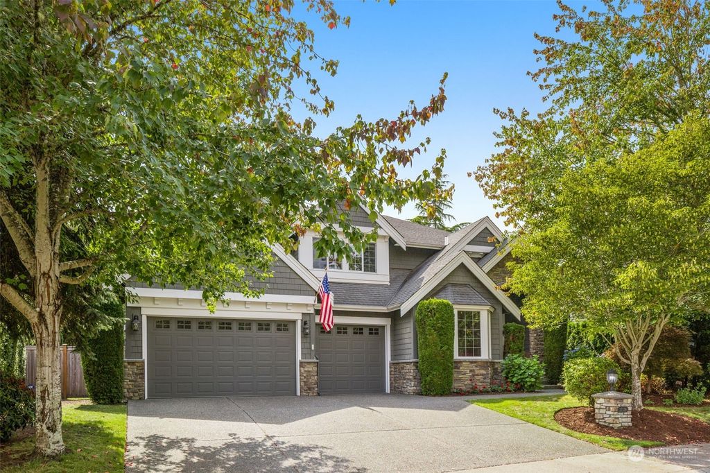 Photo of 27539 SE 30th Street, Sammamish, WA 98075 (MLS # 2278761)